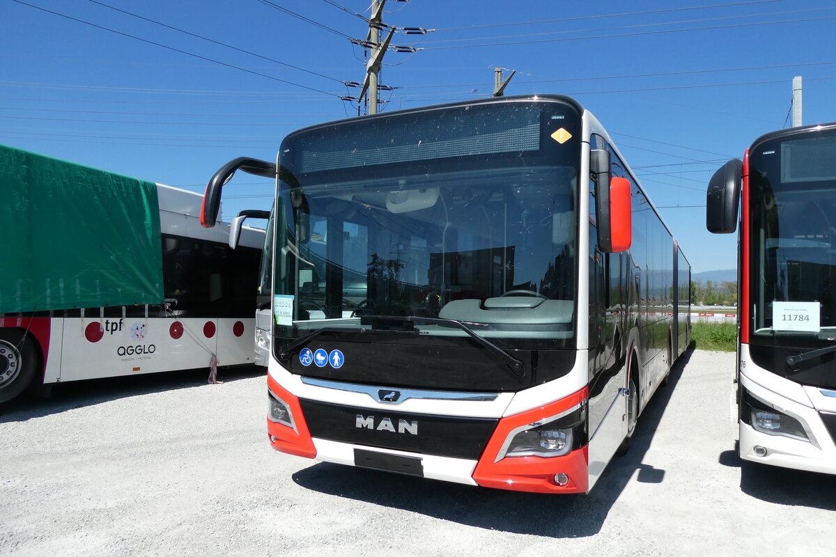 (286'403) - AAGS Schwyz - (18C-M304) - MAN am 25. April 2026 in Kerzers, Murtenstrasse