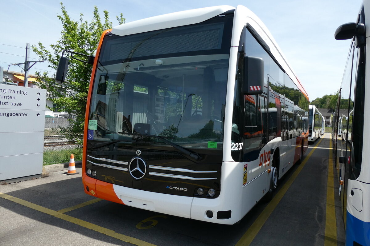 (286'686) - Globe-Limo, Le Lignon . Nr., 2237 - eMercedes am 2. Mai 2026 in Winterthur, Daimler Buses