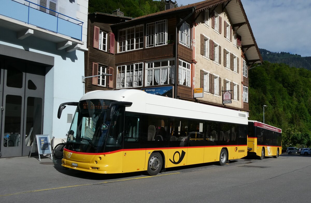 (286'931) - PostAuto Bern - BE 474'560/PID 10'247 - Hess am 13. Mai 2026 beim Bahnhof Lauterbrunnen