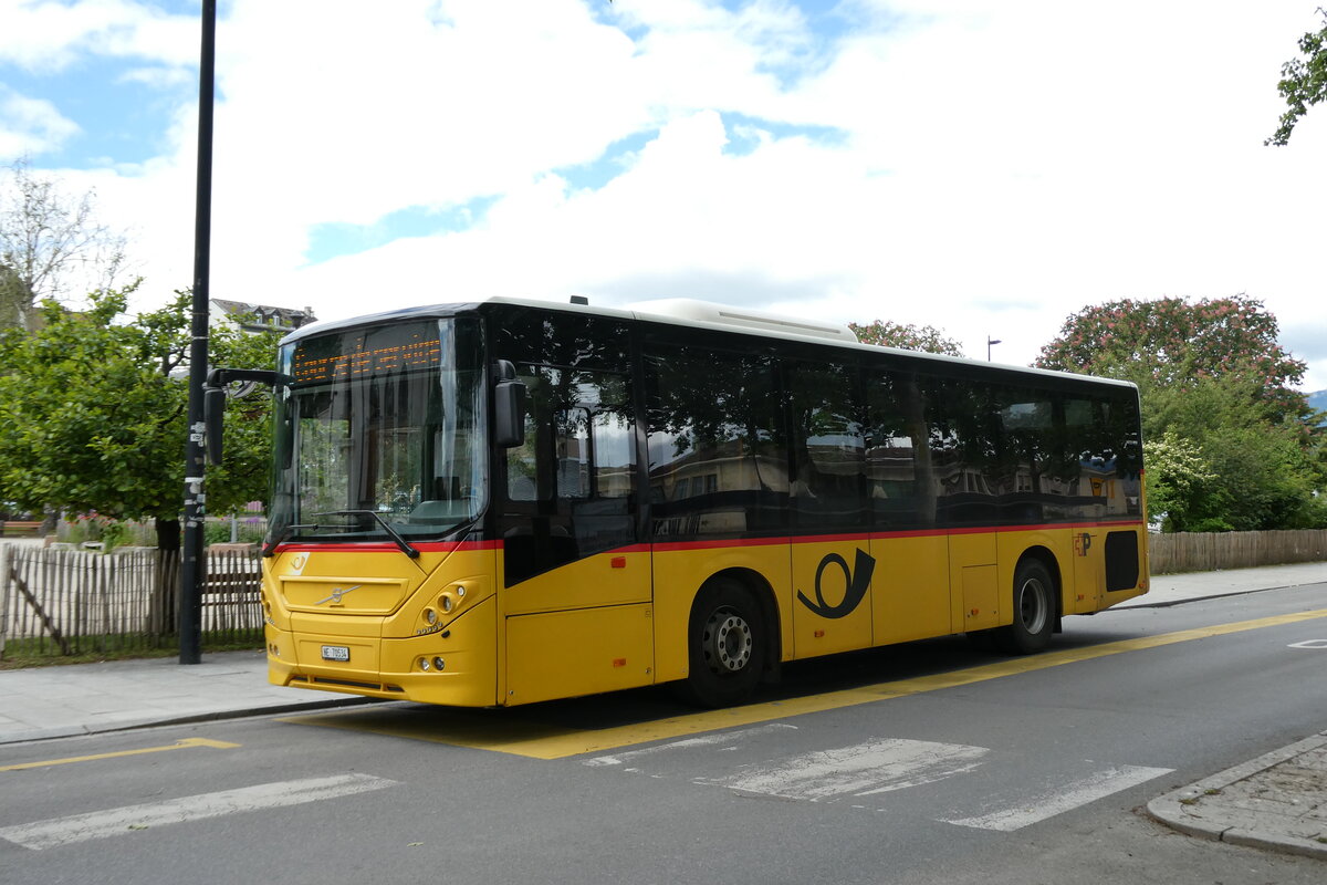 (287'023) - CarPostal Ouest - NE 70'534/PID 11'043 - Volvo am 16. Mai 2026 beim Bahnhof Yverdon