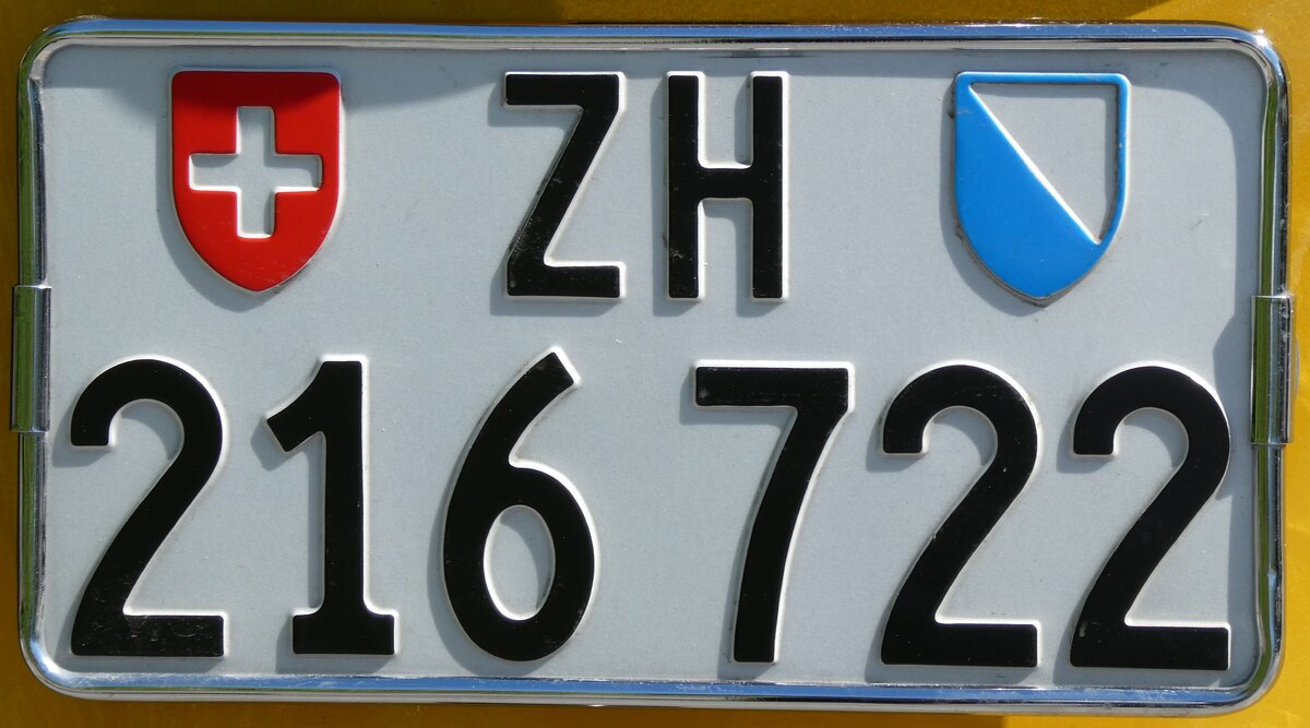 (287'213) - Nummernschild - ZH 216'722 - am 23. Mai 2026 in Sarnen, OiO