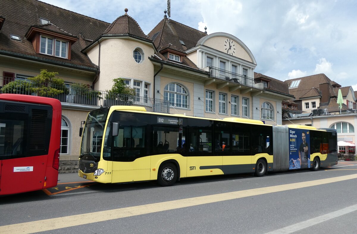 (287'528) - STI Thun - Nr. 468'711 - Mercedes am 31. Mai 2026 beim Bahnhof Spiez