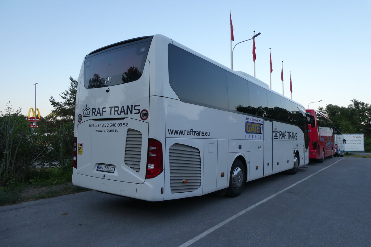 (287'823) - Aus Polen: Raf Trans, Warszawa - WN 3263S - Mercedes am 8. Juni 2026 in Stockholm, Hotel Scandic