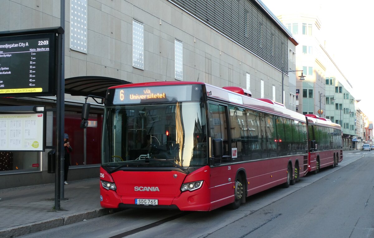 (287'984) - LLT Lulea - Nr. 256/SDG 76A - Scania am 10. Juni 2026 in Lulea, Smedjegatan