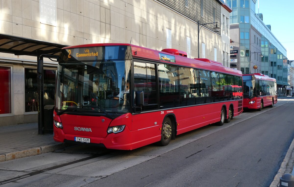 (287'999) - LLT Lulea - Nr. 254/TWE 56M - Scania am 11. Juni 2026 in Lulea, Smedjagatan City