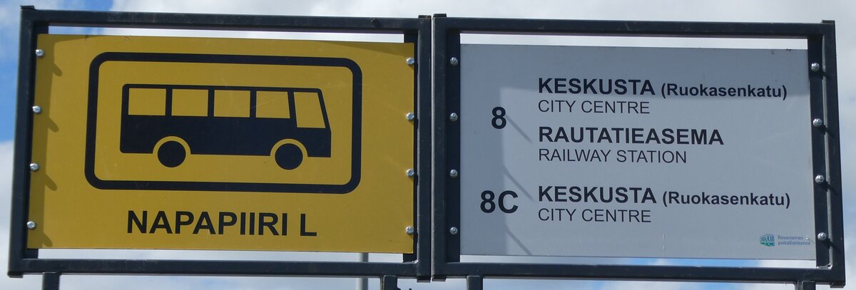 (288'025) - Bushaltestellenschild - Rovaniemi, Napapiiri - am 11. Juni 2026