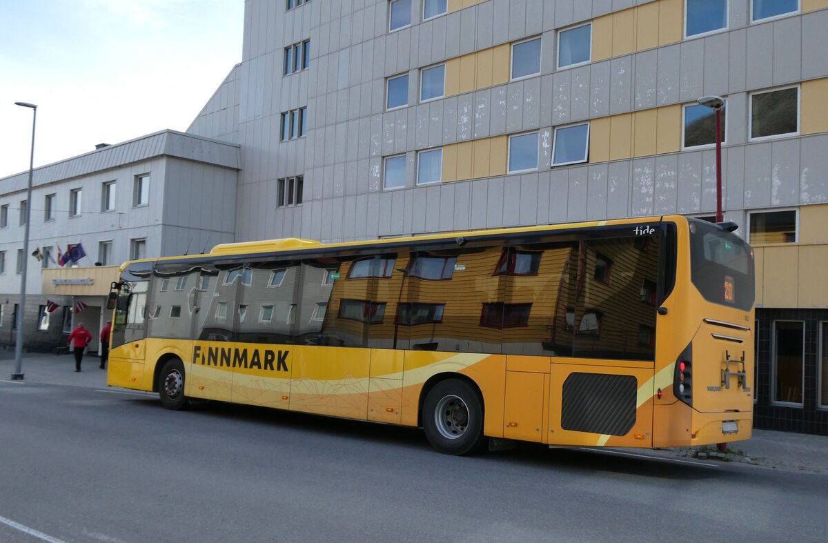 (288'143) - Snelandia Finnmark - Nr. 9421/SX 31'463 - Volvo am 12. Juni 2026 in Honningsvag, Hotel Scandic