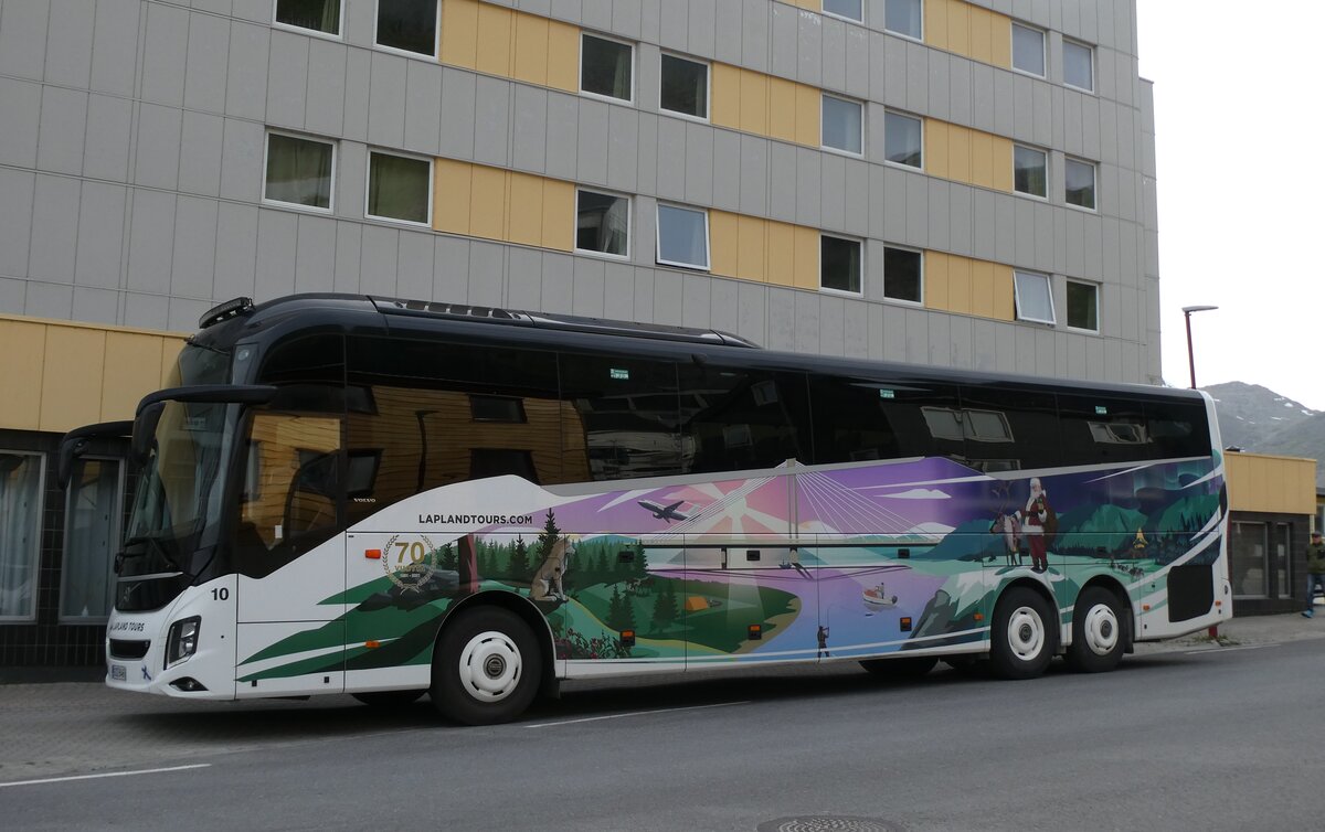 (288'176) - Aus Finnland: Lapland Tours, Rovaniemi - Nr. 10/GOZ-846 - Volvo am 12. Juni 2026 in Honningsvag, Hotel Scandic