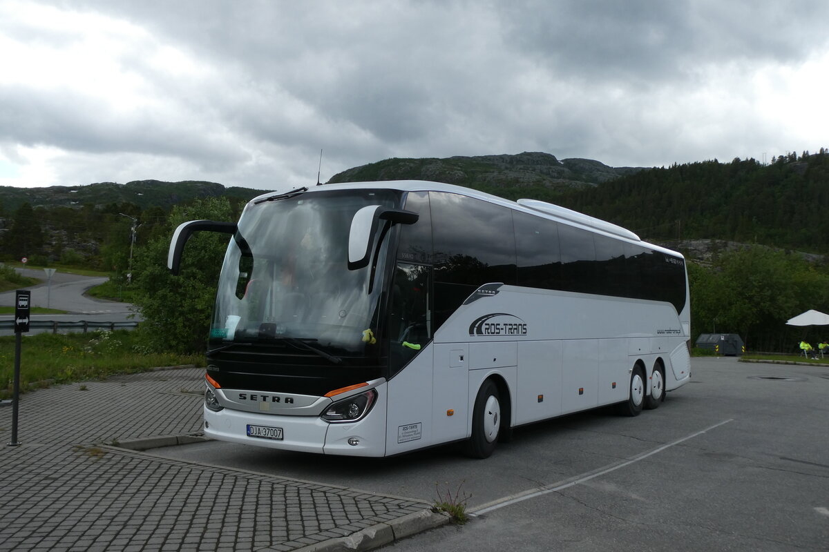 (288'356) - Aus Polen: Ros-Trans, Gdynia - DJA 37'007 - Setra am 13. Juni 2026 in Alta, Alta-Museum