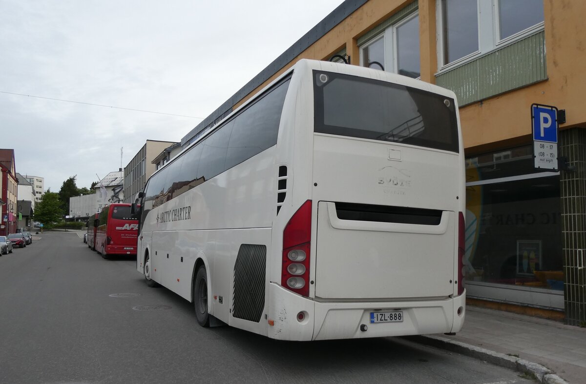 (288'493) - Aus Finnland: arctic Charter, Sy�te - IZL-888 - Volvo am 14. Juni 2026 in Harstad