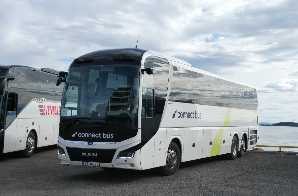 (288'514) - Connect Bus, Kolbotn - VJ 34'895 - MAN am 15. Juni 2026 in Harstad, Hafen