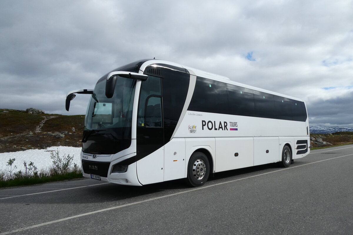 (288'849) - Polar Tours, Bod� - YF 16'748 - MAN am 17. Juni 2026 am Polarkreis