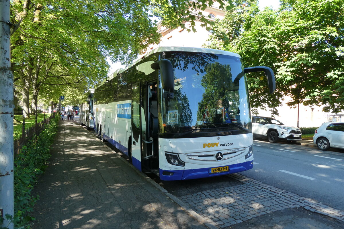 (289'003) - Aus Holland: Pouw Vervoer, Vianan - Nr. 74/94-BXT-4 - Mercedes am 19. Juni 2026 in Trondheim, Nidaros Kathedrale