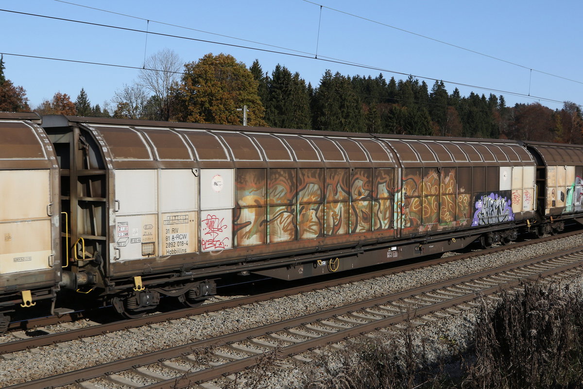2892 018 (Habbiillns) am 9. November 2020 bei Grabenst�tt.