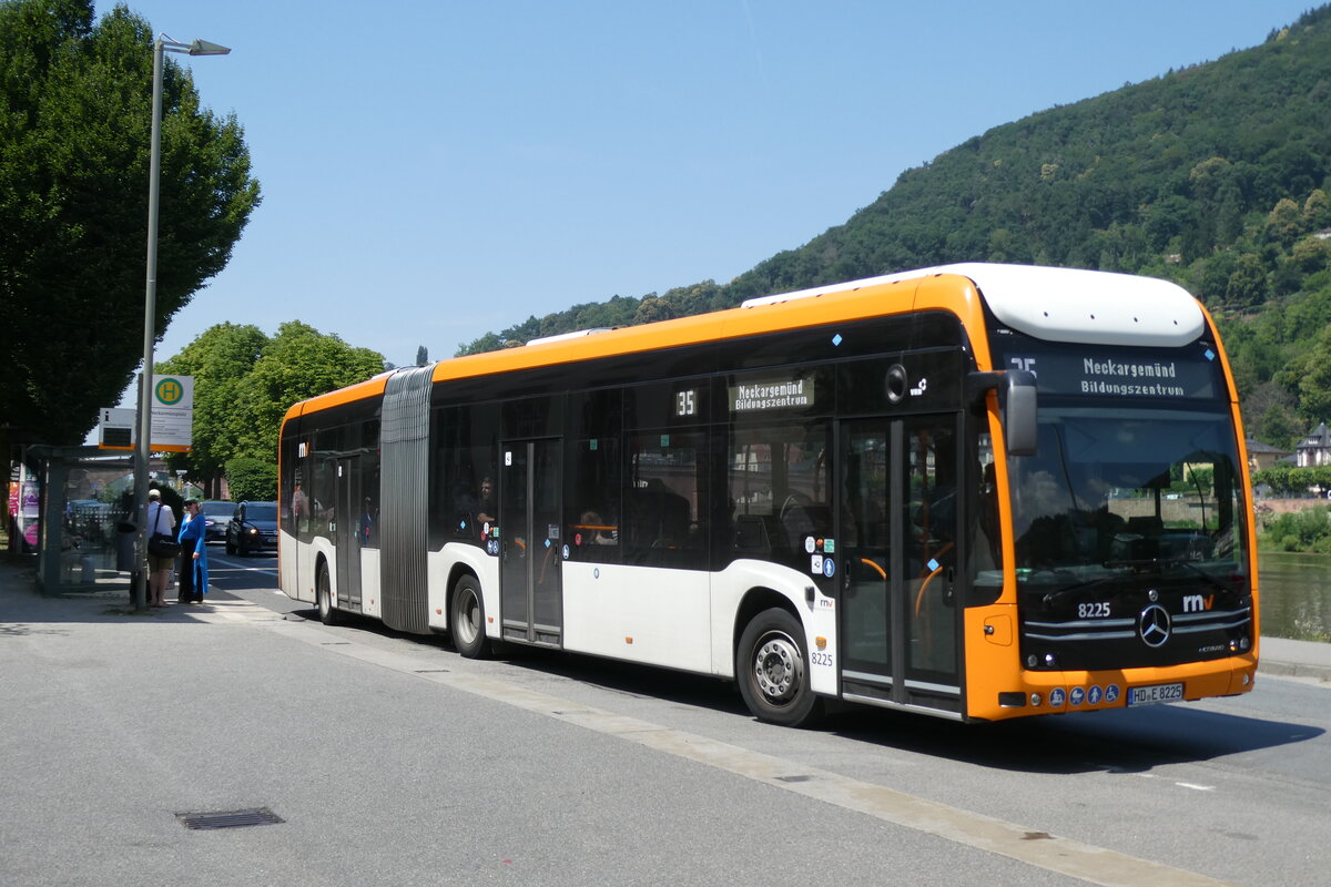 (289'201) - RNV Heidelberg - Nr. 8225/HD-E 8225 - eMercedes am 22. Juni 2026 in Heidelberg, Neckarm�nzplatz