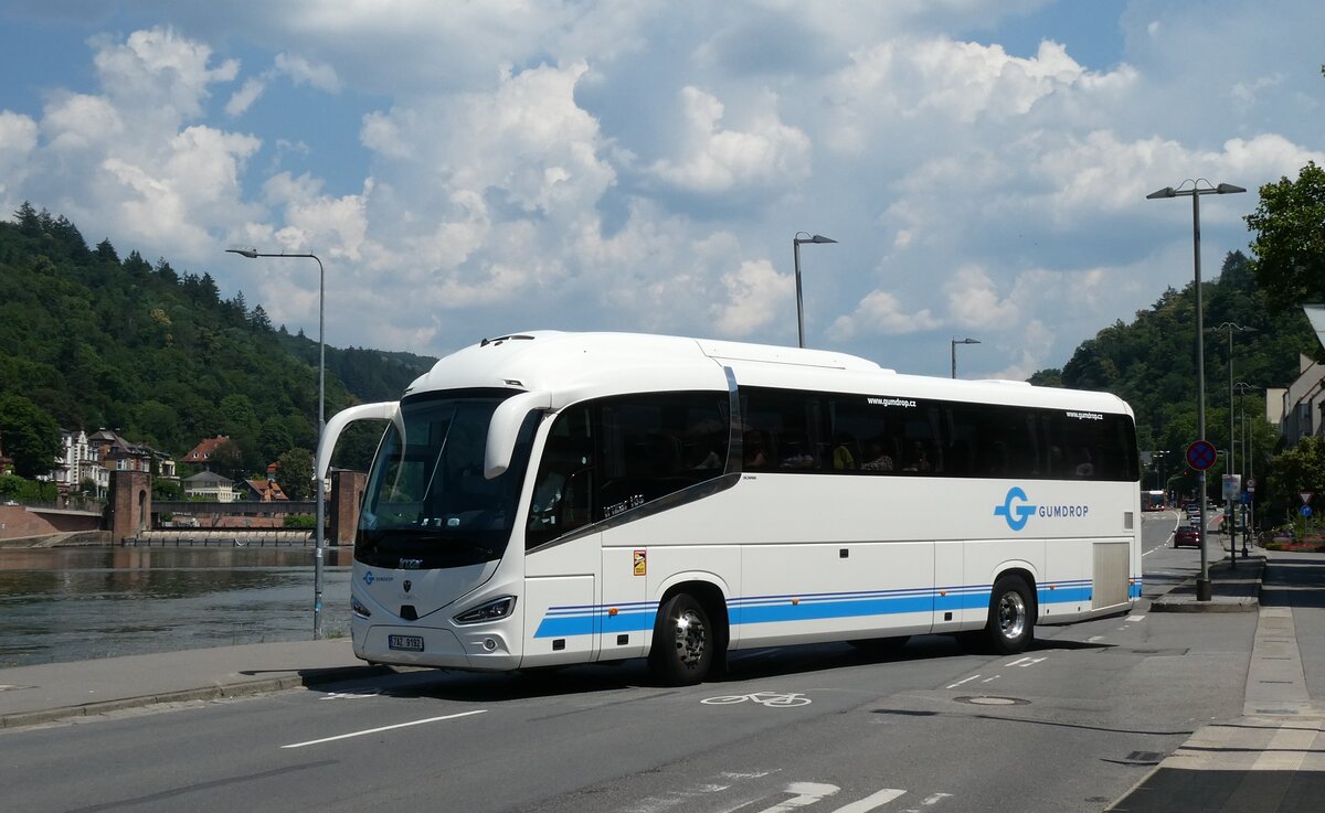 (289'222) - Gumdrop, Praha - 7AZ 9192 - Scania/Irizar am 22. Juni 2026 in Heidelberg, Neckarm�nzplatz