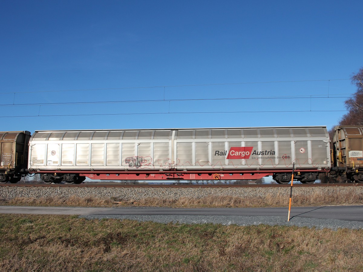 2893 253-6 (Habbiillns) von  Rail Cargo Austria  am 28. Dezember 2015 bei �bersee.