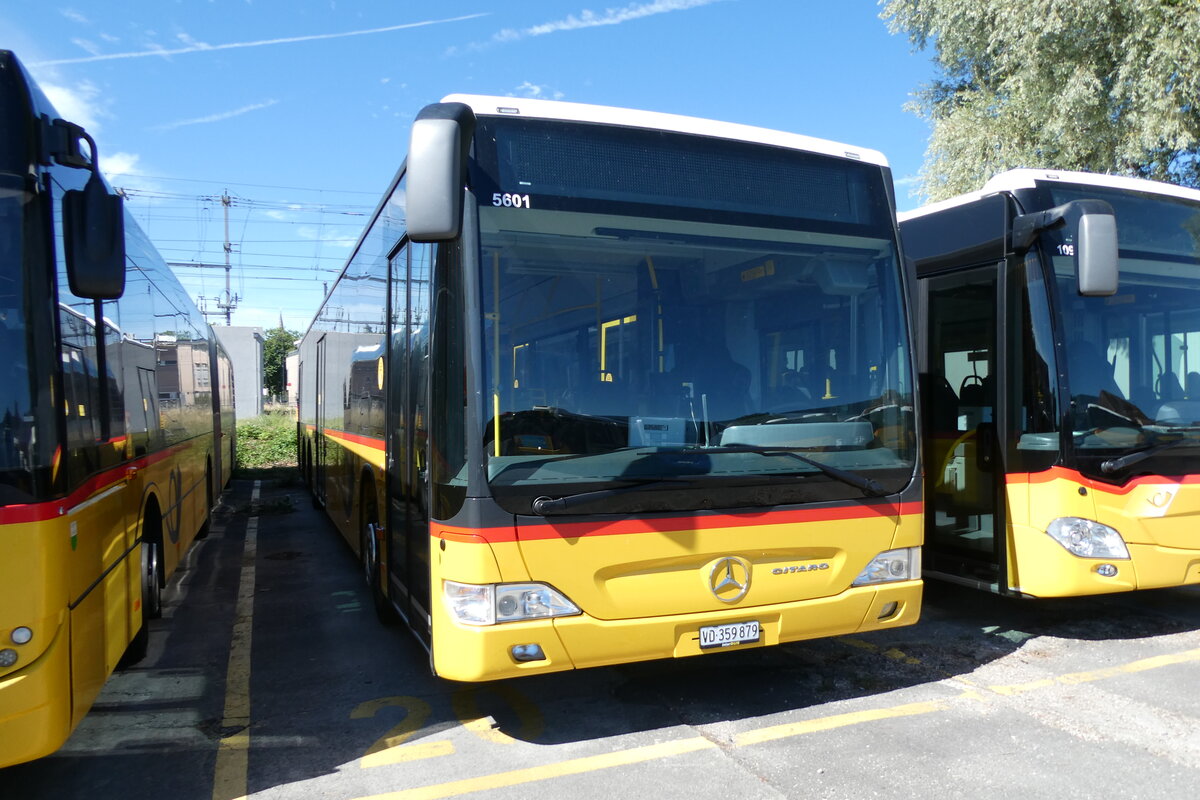 (289'501) - CarPostal Ouest - VD 359'879/PID 5601 - Mercedes (ex JU 31'178; ey Nr. 32) am 7. Juli 2026 in Yverdon, Garage
