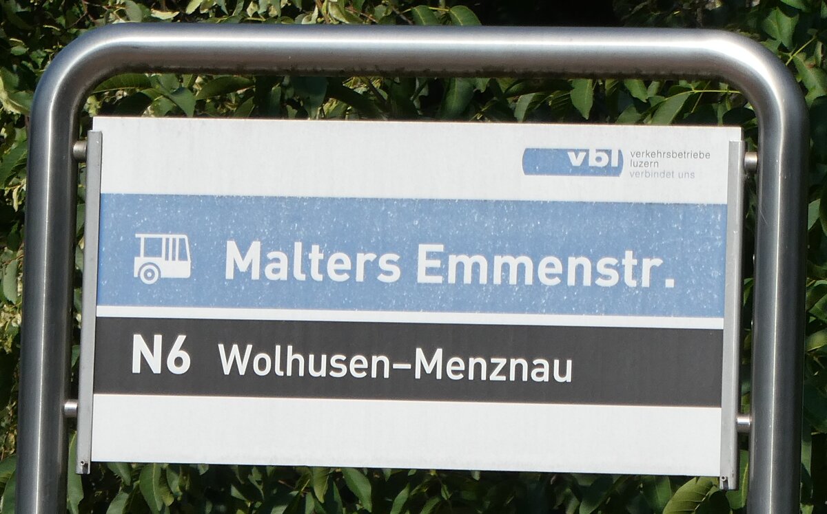 (289'733) - vbl-Haltestellenschild - Malters, Emmenstr. - am 21. Juli 2026
