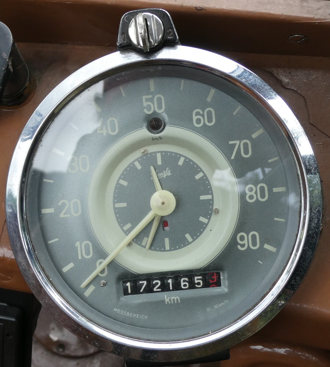 (289'823) - Lorenz, Lyssach - Nr. 8/BE 2548 U - Saurer/Saurer (ex Geiger, Adelboden Nr. 8; ex P 1997) am 25. Juli 2026 in Kiental, Tschingelsee (Detailaufnahme - 1'172'165,3 Kilometer)