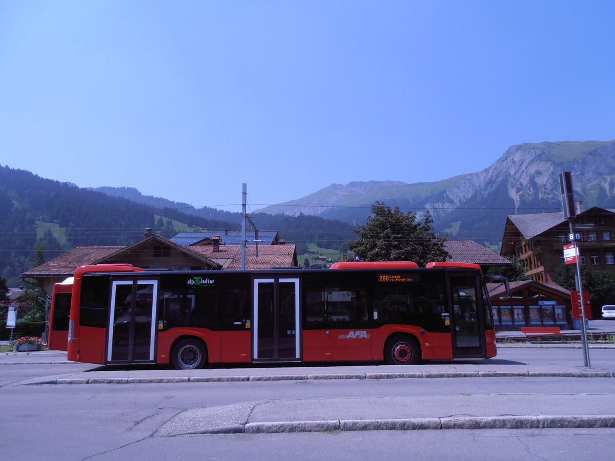 (289'997) - AFA Adelboden - Nr. 51/BE 25'802 - Mercedes am 30. Juli 2026 beim Bahnhof Lenk