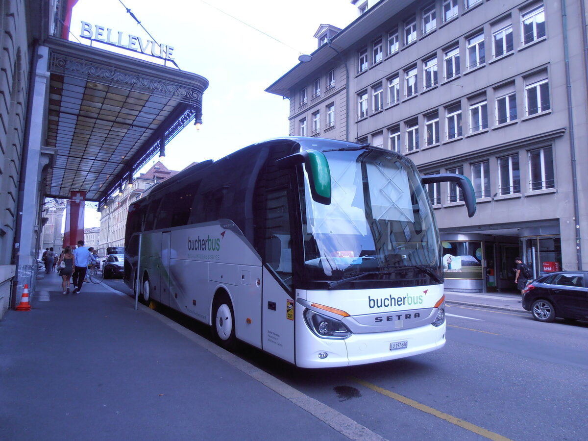 (290'033) - Bucher, Dierikon - Nr. 29/LU 197'680 . Setra am 1. August 2026 in Bern, Hotel Bellevue Palace