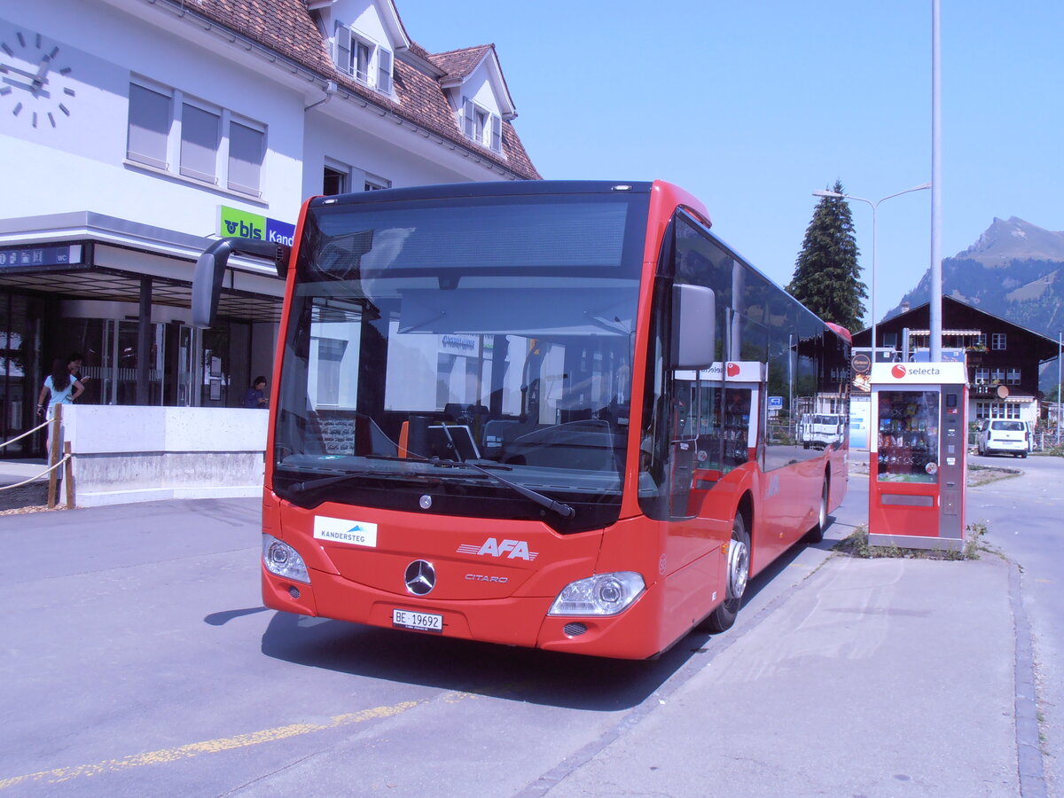(290'220) - AFA Adelboden - Nr. 92/BE 19'692 - Mercedes am 11. August 2026 beim Bahnhof Kandersteg