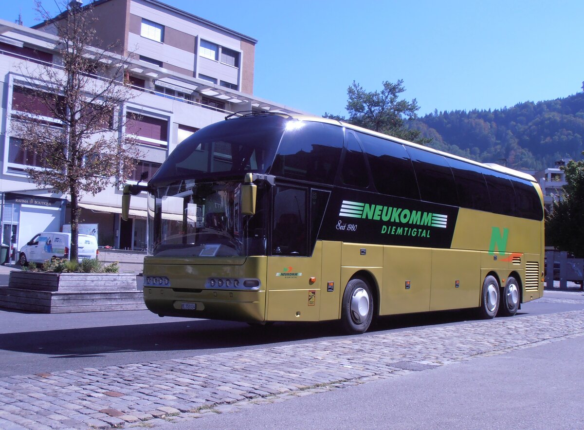 (290'376) - Neukomm, Horboden - BE 358'034) - Neoplan am 19. August 2026 in Thun, Berntorplatz