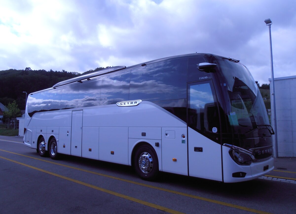 (290'409) - Schneider, Langendorf - (136'313) - Setra am 22. August 2026 in Winterthur, Daimler Buses