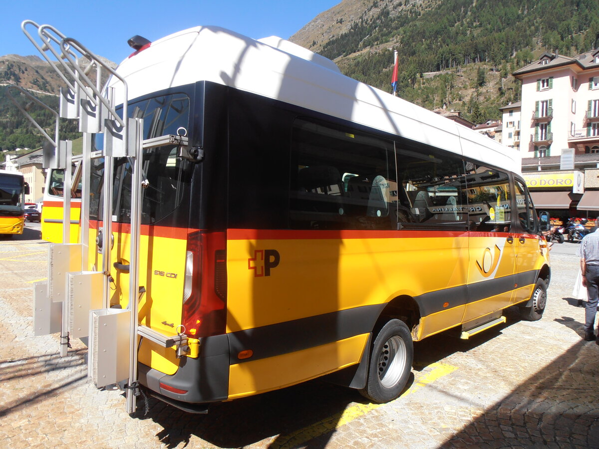 (290'727) - Marchetti, Airolo - TI 183'247/PID 11'513 - Mercedes am 6. September 2026 beim Bahnhof Airolo