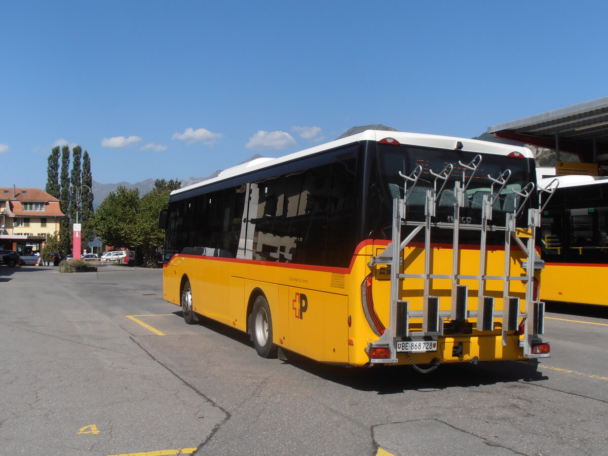 (290'749) - Fl�ck, Brienz - Nr. 28/BE 868'728/PID 11'830 - Iveco am 8. September 2026 in Meiringen, Postautostation