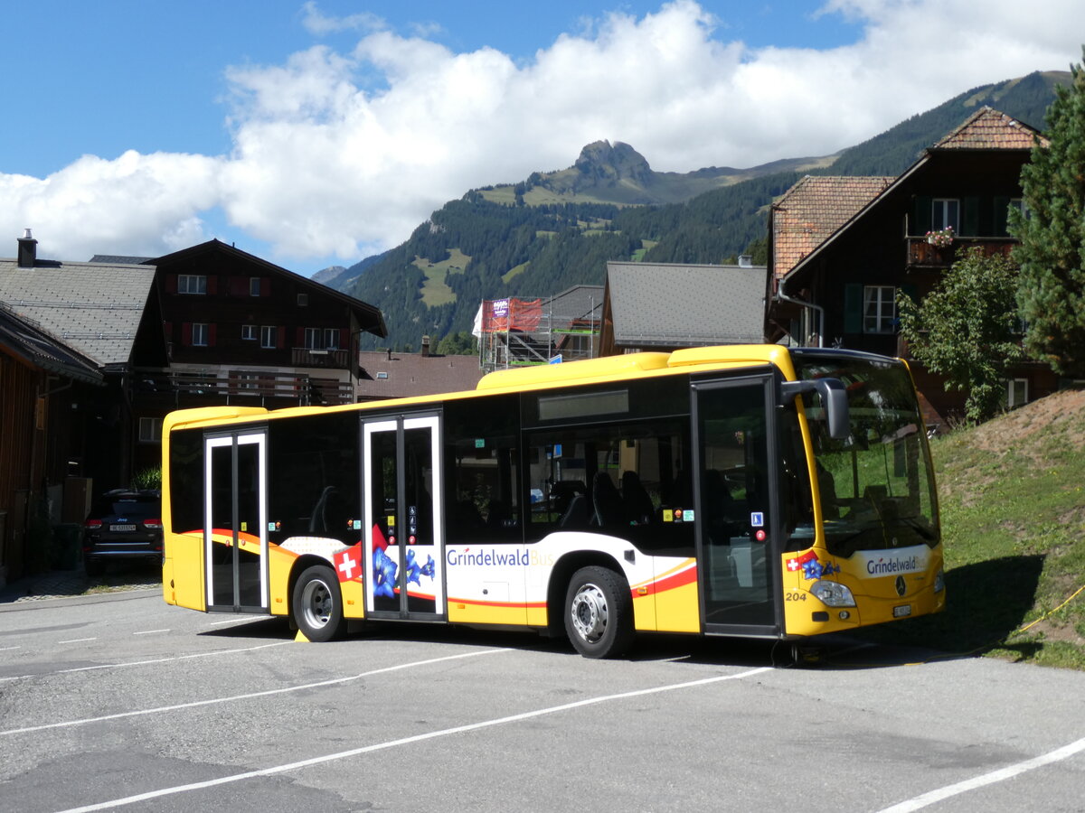(290'812) - GrindelwaldBus, Grindelwald - Nr. 204/BE 905'204 - Mercedes am 11. September 2026 in Grindelwald, Gemeindehaus (prov. Bahnhof)