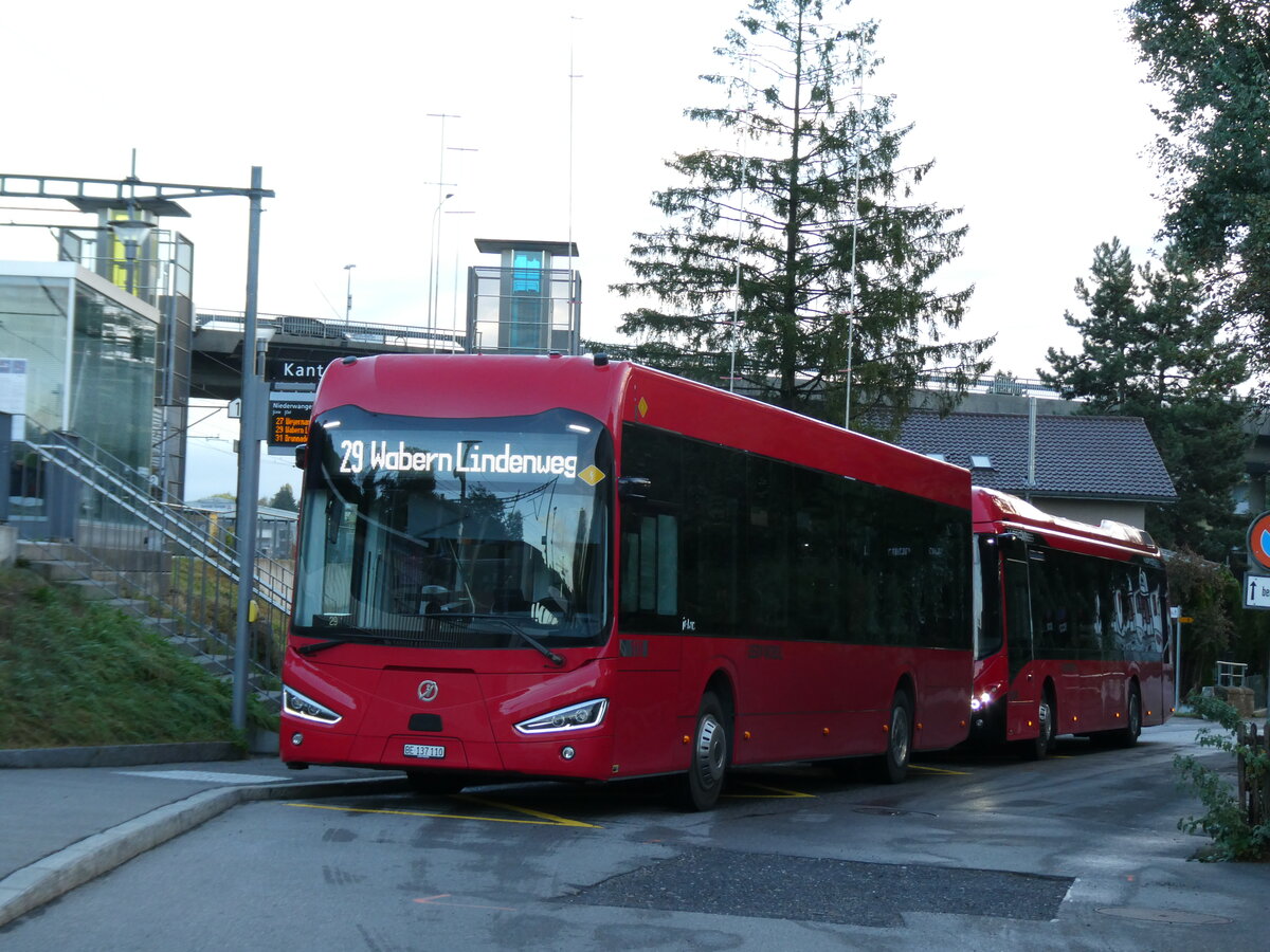 (291'317) - Bernmobil, Bern - Nr. 110/BE 137'110 - Irizar am 2. Oktober 2026 beim Bahnhof Niederwangen