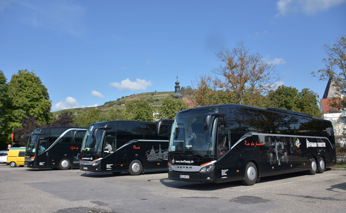3stk Setra 517 HD von Hffmann Reisen aus der BRD 2017 in Krems.