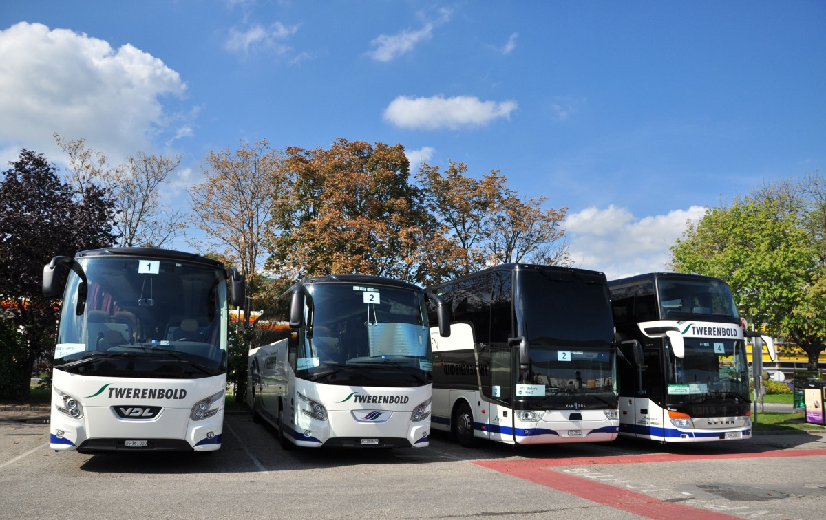 4 mal Twerenbold aus der Schweiz am 22.August 2014 in Krems gesehen,links ein VDL Futura.