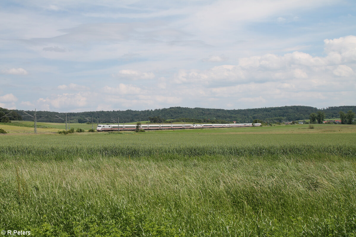 402 003-8 Cottbus/Chósebuz + 403 010-3 Fontanestadt Neuruppin als ICE 535/585 Oldenburg (Olb)/Lübeck - München HBF bei Oberdachstetten. 08.06.24