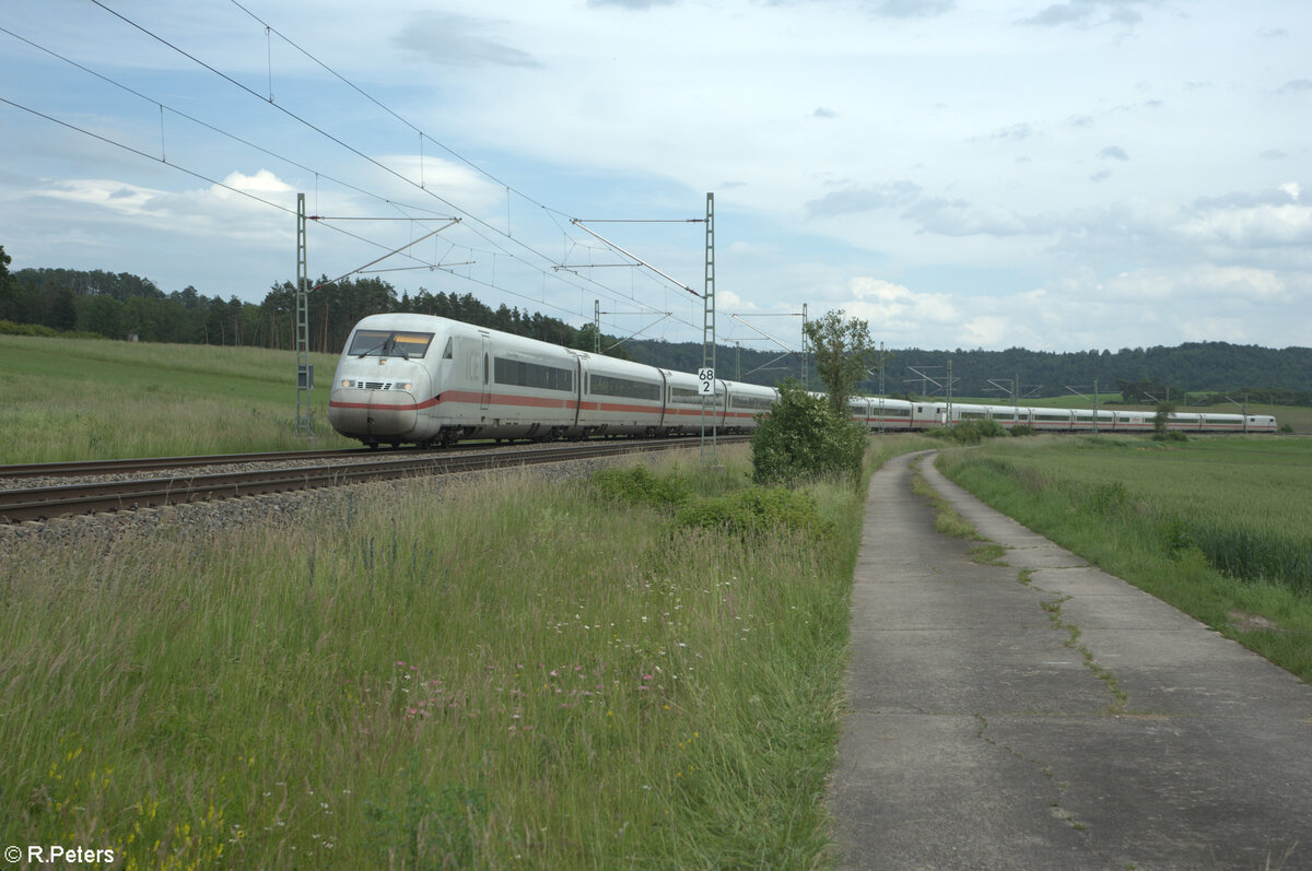 402 017 + 402 040 ICE 586/536 München - Hamburg HBF/ Hannover HBF bei Oberdachstetten. 08.06.24
