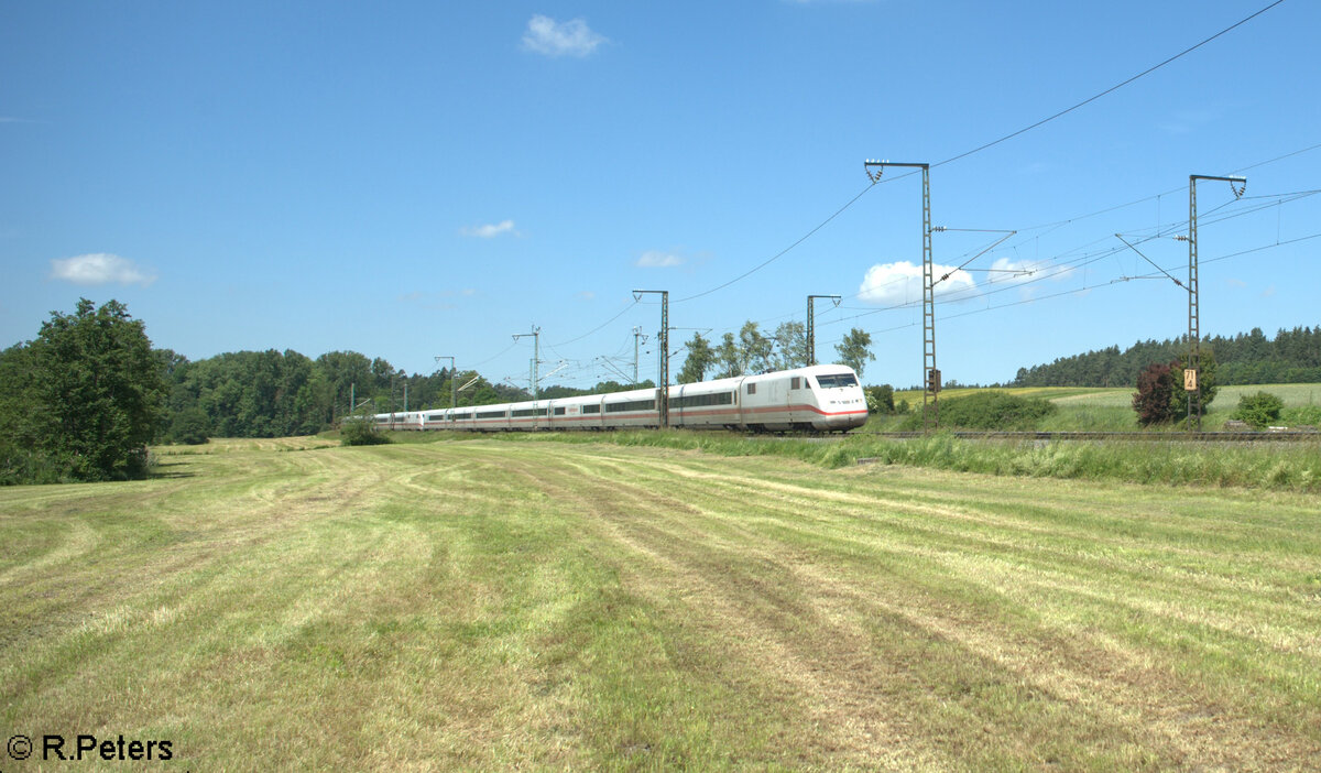402 040-0  Bochum  und 402 017-8  Bergen auf Rügen  als ICE 535 Oldenburg(Oldb) - München /583 Hamburg - München umgeleitet wegen Unwetterschäden durch Oberdachstetten. 08.06.24
