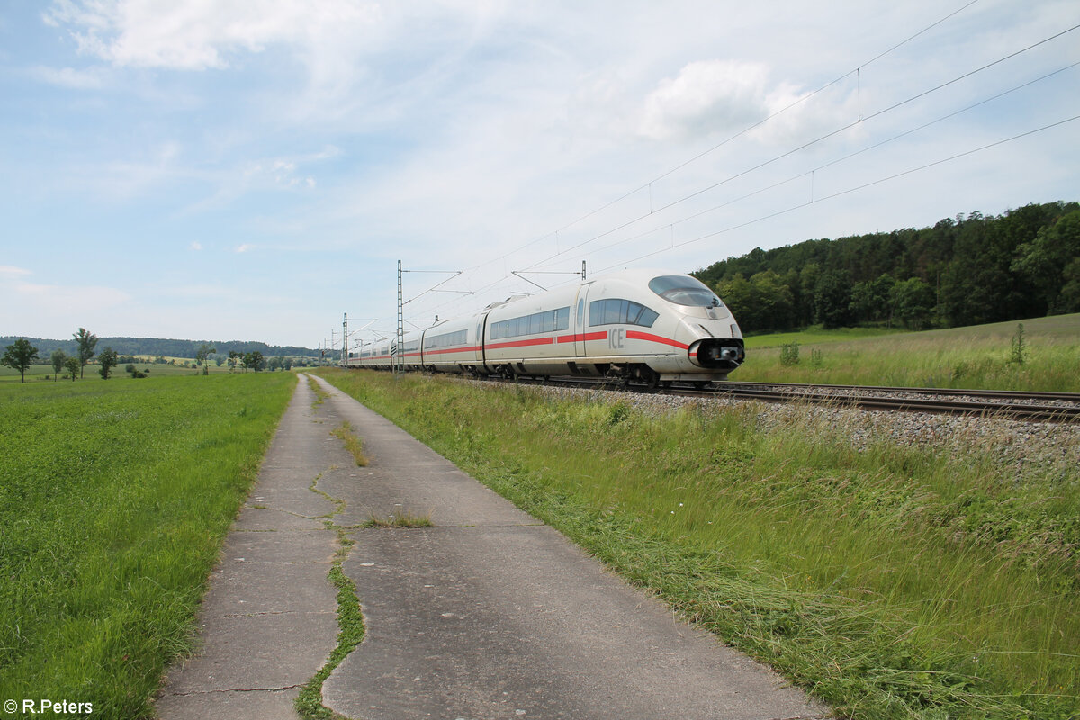 403 027  Siegen  als ICE1223 Oberhausen - München HBF bei Oberdachstetten. 08.06.24