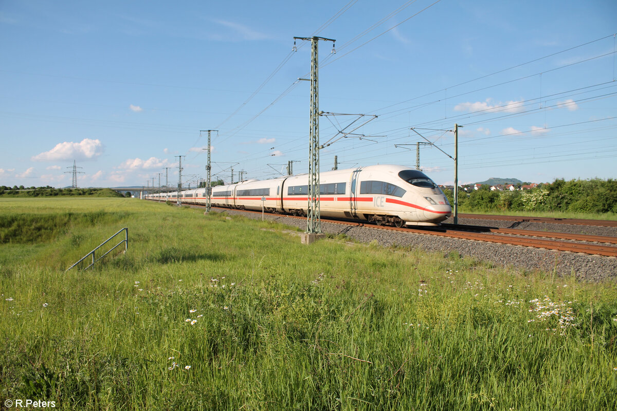 403 057  Esslingen am Necker  als ICE 709 Hamburg - M�nchen bei Ebensfeld. 20.05.24