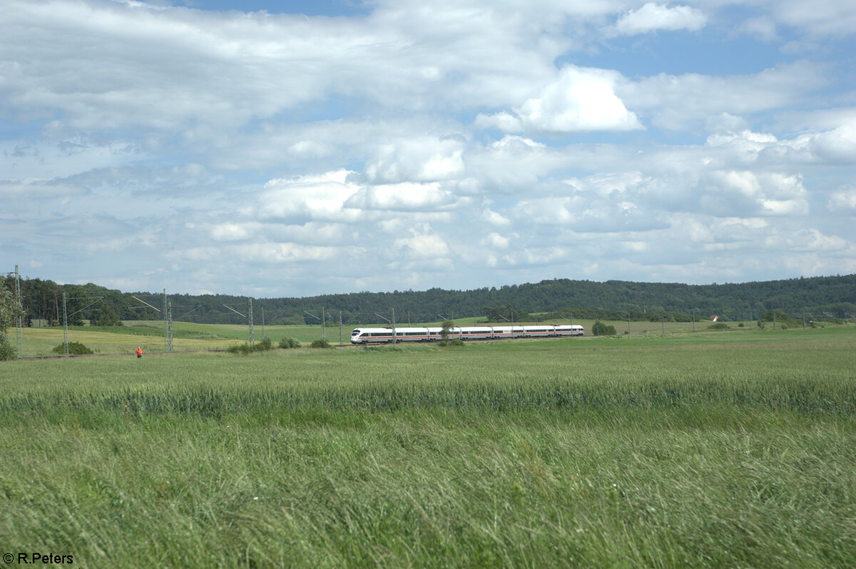 411 069  Tutzing  als ICE93 Hamburg - Wien bei Oberdachstetten. 08.06.24