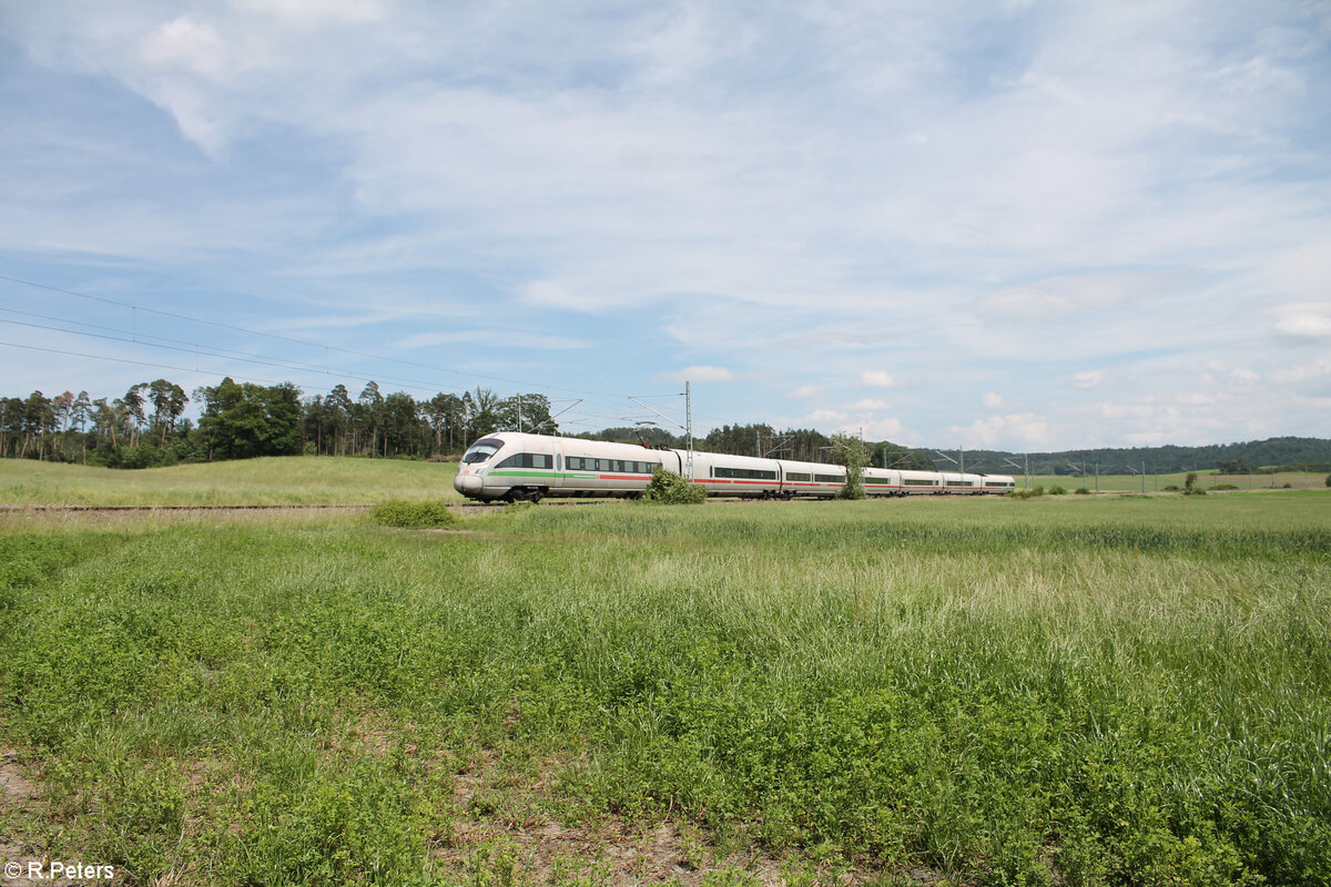 411 069  Tutzing  als ICE93 Hamburg - Wien bei Oberdachstetten. 08.06.24