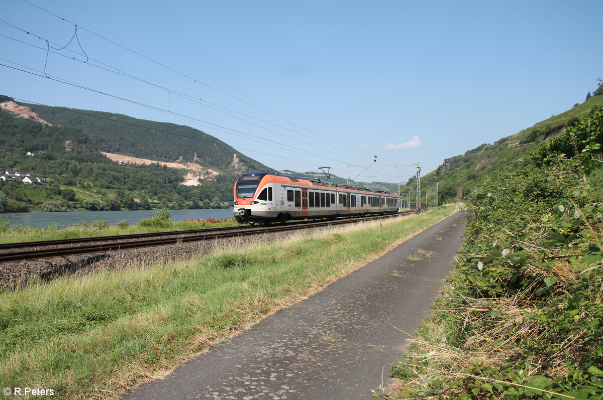 413 als RB10 25013 Neuwied - Wiesbaden an der Blockstelle Bodental. 20.07.24