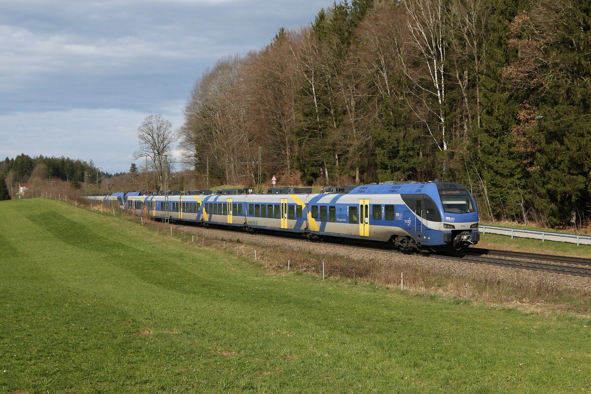 430 003 und 430 009 aus M�nchen kommend am 23. M�rz 2024 b3i Hufschlag/Traunstein.
