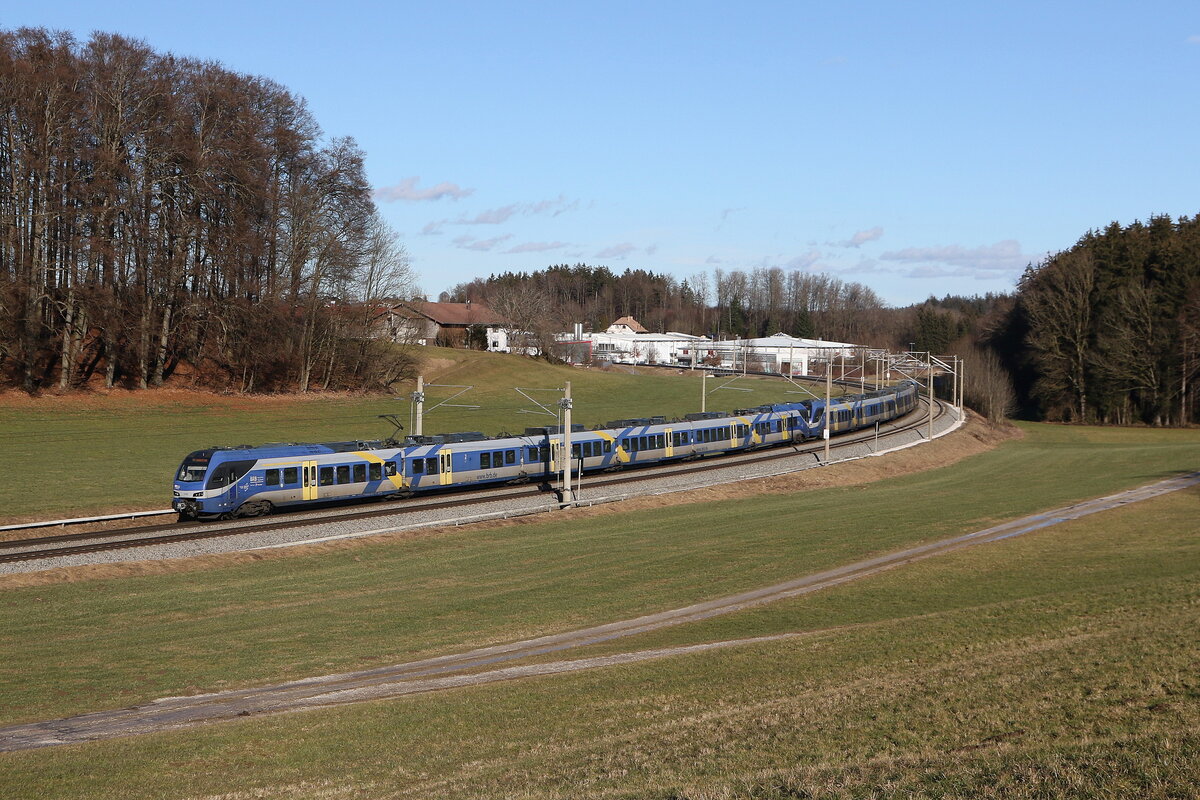 430 003 und 430 012 waren am 29. Januar 2025 bei Axdorf auf dem Weg nach M�nchen.