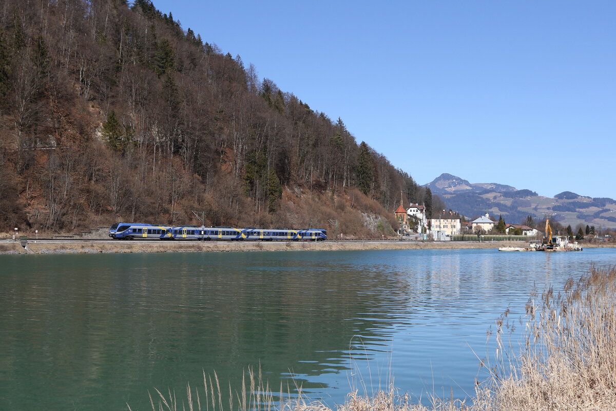 430 021 aus Rosenheim kommend am 5. M�rz 2025 bei Kufstein.