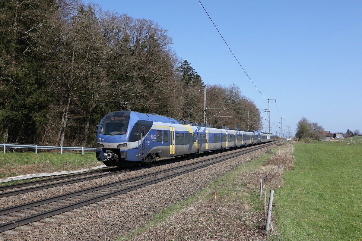 430 022 und 430 001 waren am 11. April 2025 bei Hufschlag in Richtung M�nchen unterwegs.