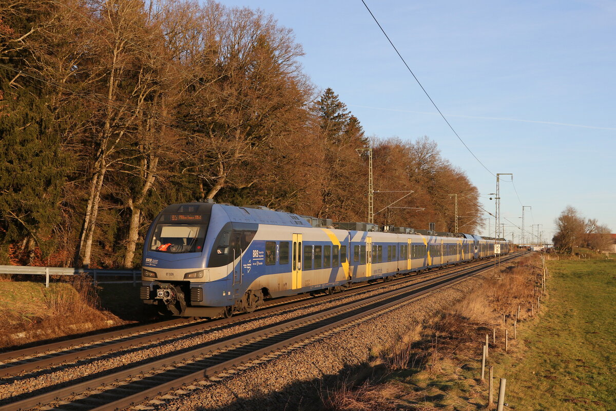 430 026 auf dem Weg nach M�nchen am 6. Januar 2022 bei Hufschlag im Chiemgau.