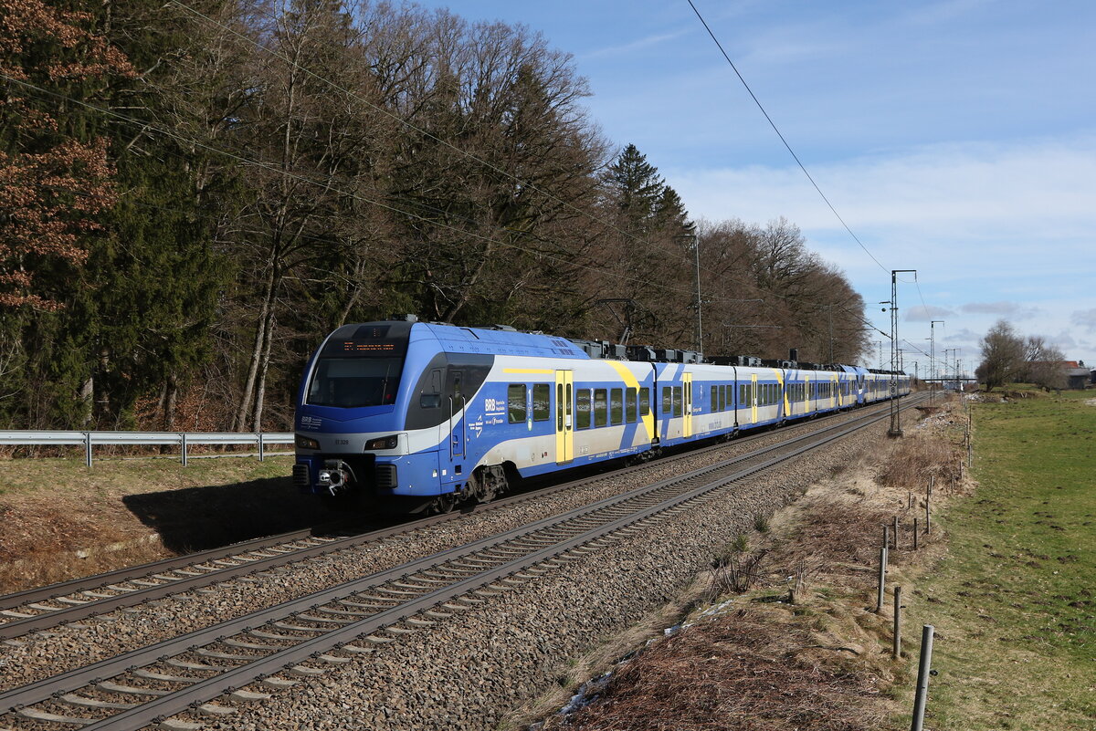 430 028 und 430 025 auf dem Weg nach M�nchen am 24. Februar 2024 bei Hufschlag.