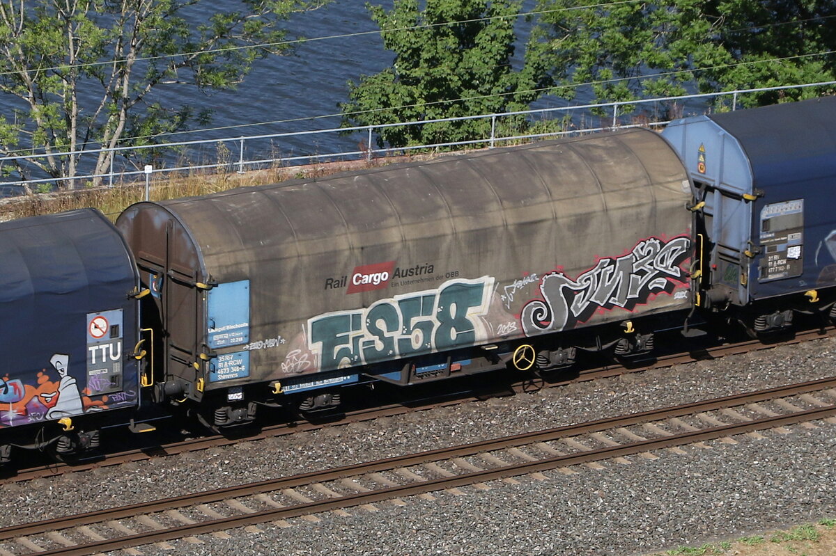 4673 346 (Shimmns) von  RCA  am 6. August 2022 bei Himmelstadt.